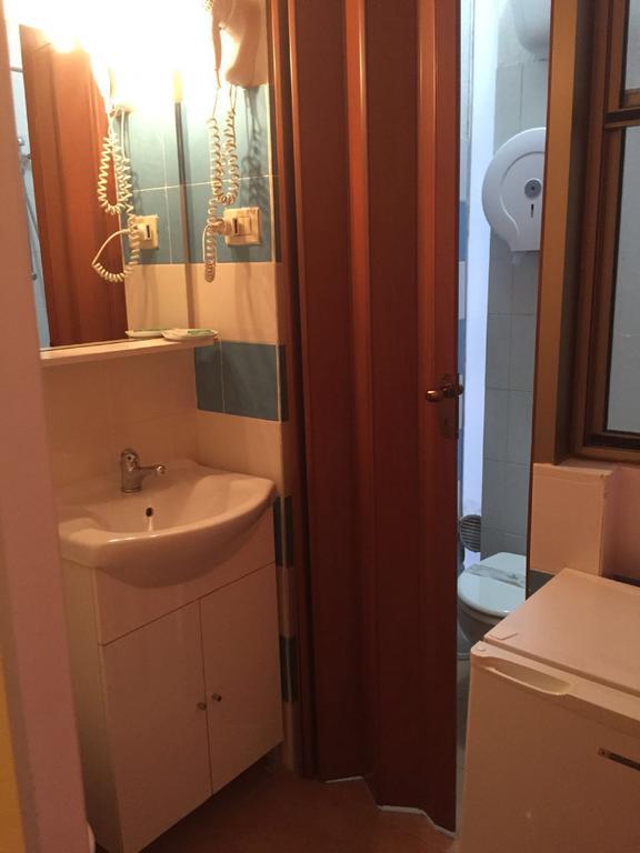 Moon House B&B Cagliari Buitenkant foto